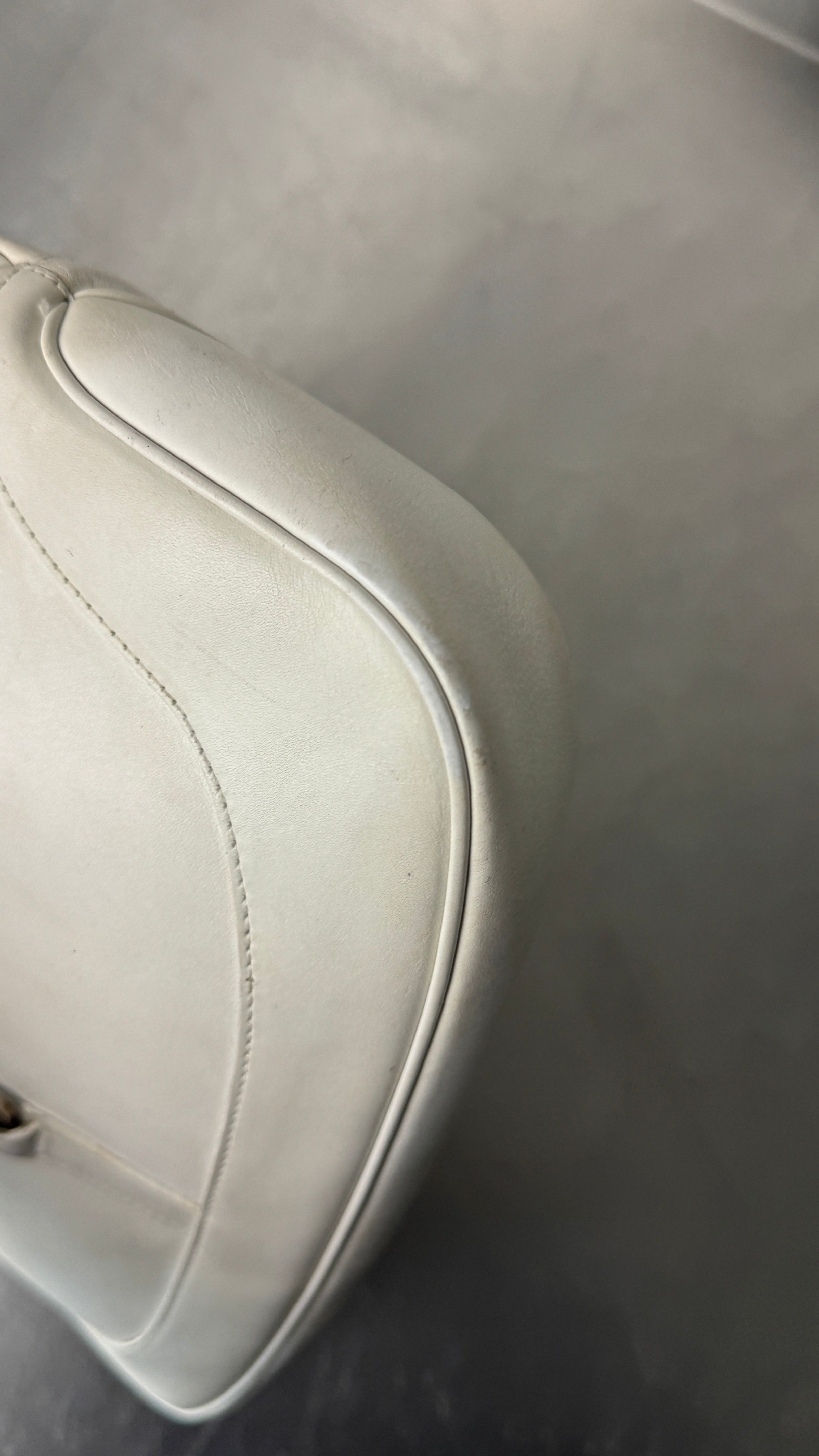 2000's Gucci White Jackie Shoulder Bag