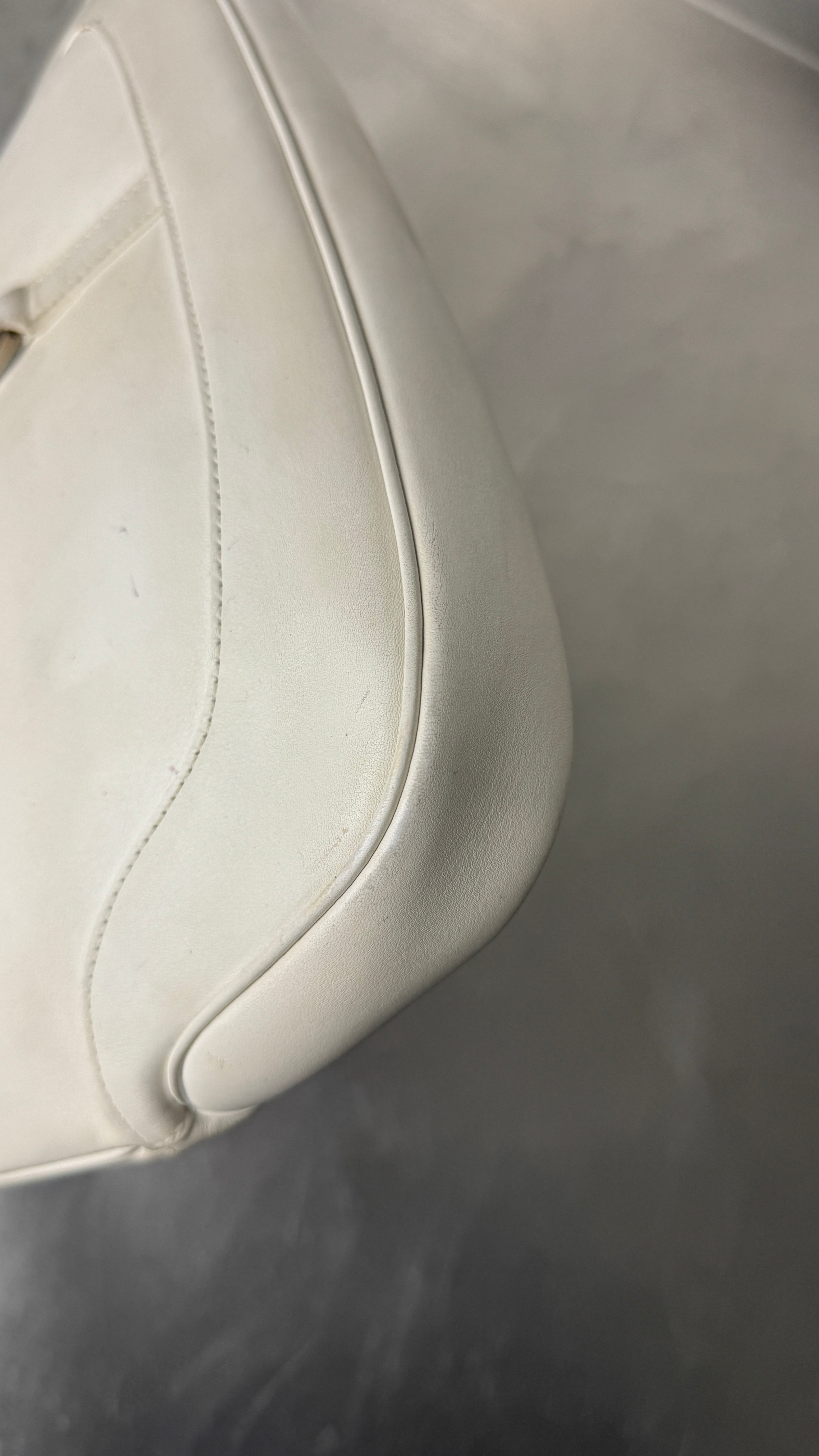 2000's Gucci White Jackie Shoulder Bag